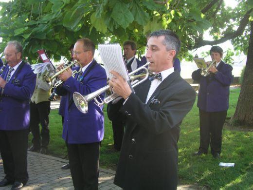 Image 004